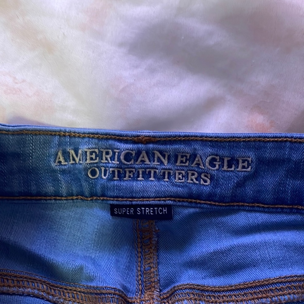 2 pairs of American eagle outfitter jeans!